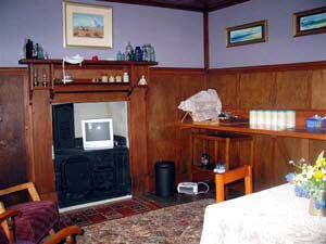 Living room Crabapple Cottage