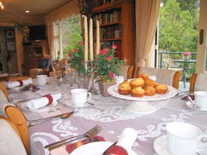 McAuley-Glen-Dining-table McAuley-Glen-Dining-table